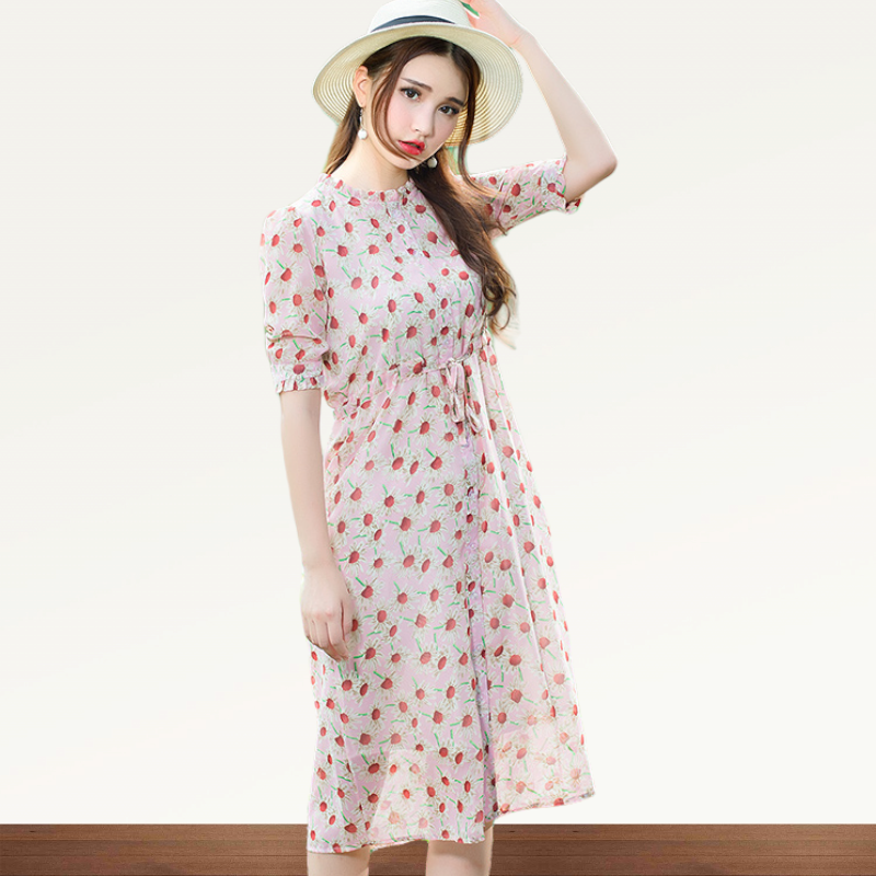 Dress4158 แม็กซี่เดรสยาวทรงสวยลายดอกทานตะวันพื้นสีชมพู คอระบาย กระดุมผ่าหน้า แขนยาวกระดุมข้อมือ มีเชือกผูกรูดเอวปรับได้ตามสัดส่วน มีซับในอย่างดีทั้งชุด ผ้าชีฟองเกรดพรีเมียม