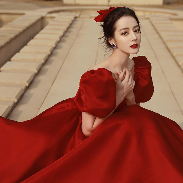 ชุดราตรี ชุดราตรีสวยหรู แบบ ทันสมัย Evening dress