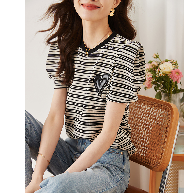 เสื้อเชิ้ตผู้หญิงแขนยาว เสื้อเชิ้ตผู้หญิงใส่ทํางาน 390 บาทต่อชิ้น ฟรีค่าจัดส่ง