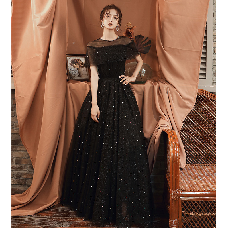 ชุดราตรี ชุดราตรีสวยหรู แบบ ทันสมัย Evening dress