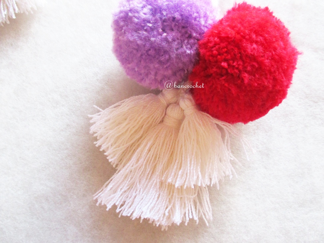 พู่+ปอมปอมแขวนกระเป๋าถักโครเชต์ pompom crochet