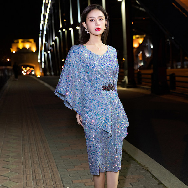 ชุดราตรี ชุดราตรีสวยหรู แบบ ทันสมัย Evening dress