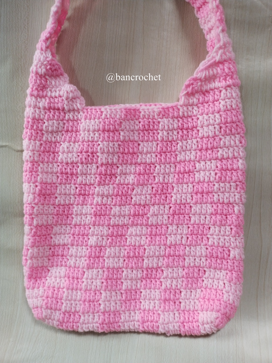 Bancrochet กระเป๋าถักลายตาราง Crochet Bag หลากสี 20*20 cm