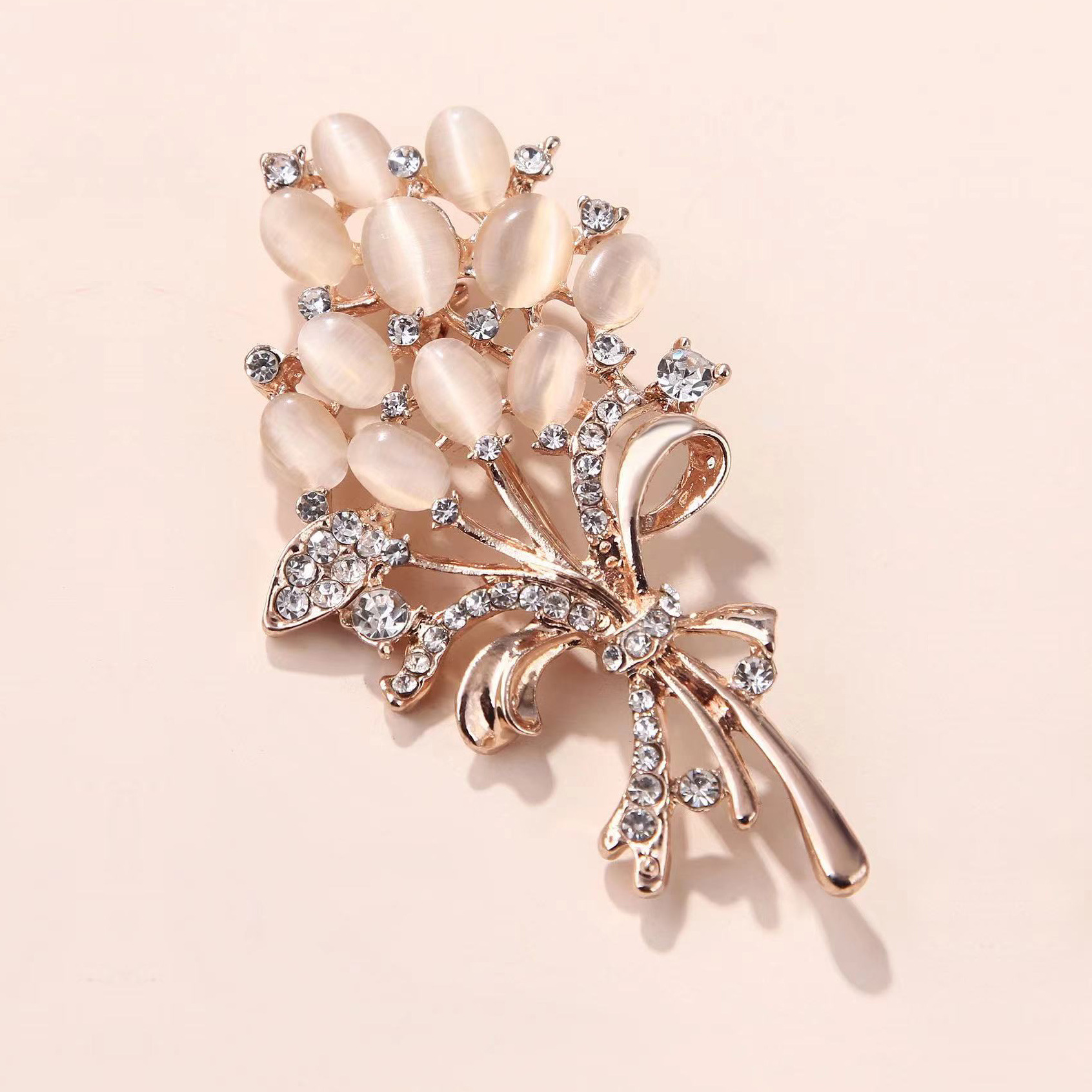 เข็มกลัด เข็มกลัดสวยๆ เข็มกลัดติดเสื้อ Brooch