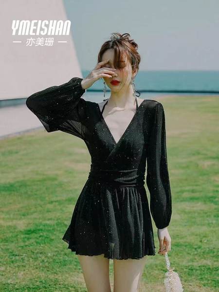 ชุดว่ายน้ำผู้หญิง ชุดว่ายน้ำน่ารัก Bikini ชุดไปทะเล