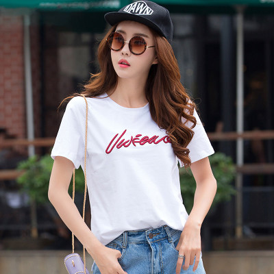 เสื้อยืดสีพื้นๆ เรียบง่ายชิคๆ