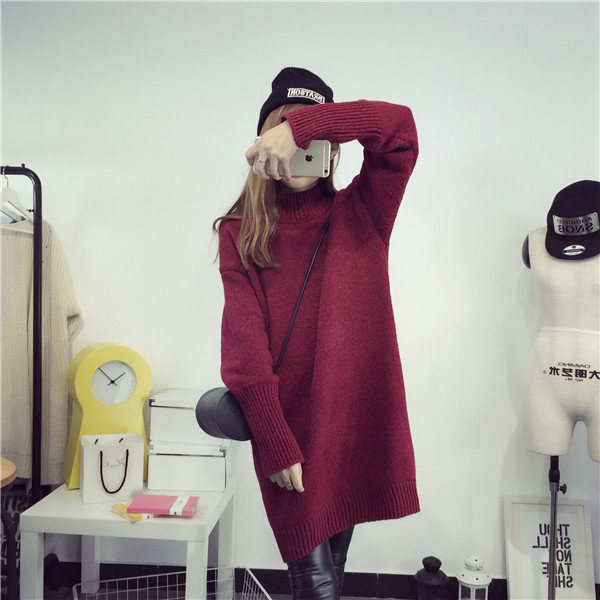 Sweater เสื้อไหมพรมถักตัวยาว สีแดงใส่ตัวเดี๋ยวได้เลยเก๋ๆ ไหมพรมนุ่มยืดได้เยอะ แดง