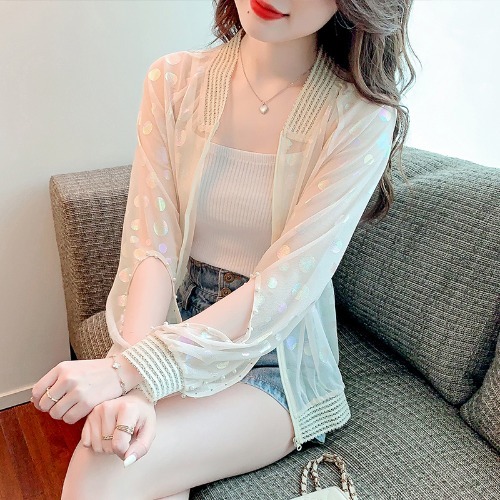 เสื้อเชิ้ตแขนยาววัยรุ่น ลายสวยๆ แบรนด์ YIL AN