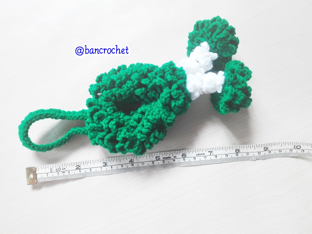 Bancrochet พวงมาลัยถักโครเชต์ Crochet Thai Garland เขียว 6*5*4 inch