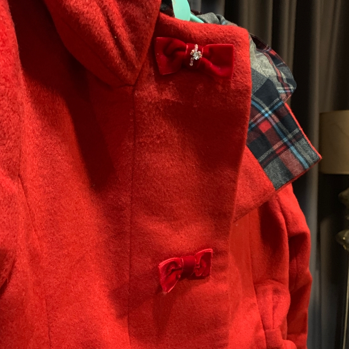 เสื้อโค้ทเด็ก เสื้อกันหนาวเด็ก พร้อมฮู้ดลายสก๊อต บุซับในกันลมอย่างดี น่ารักมากๆค่ะ สีแดง