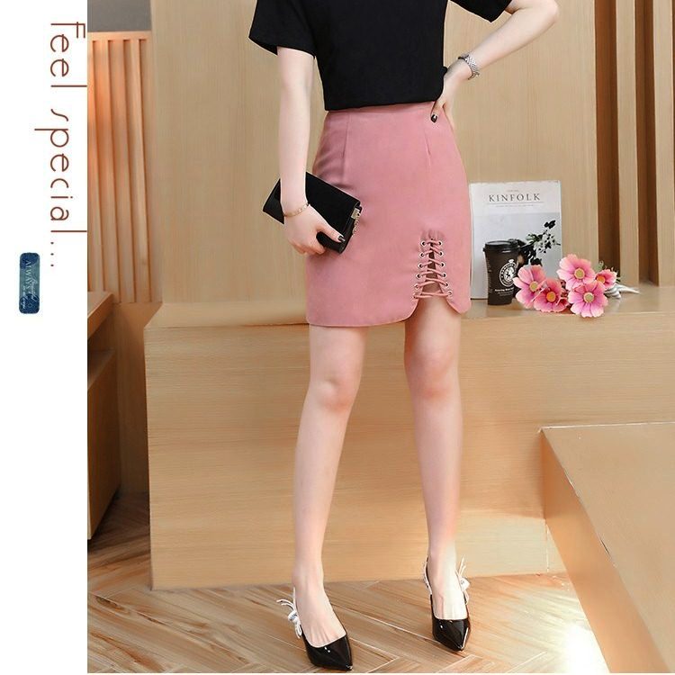 Skirt343 กระโปรงสีพื้นชมพูอิฐซิปข้างมีซับในอย่างดี ผ่าชายกระโปรงผูกเชือกไขว้ ทรงเข้ารูปสวย งานน่ารักดีเทลเก๋ๆ ไม่ซ้ำใคร งานดีผ้านุ่มใส่สบายแมทช์ได้ง่ายๆ ใส่กับเสื้อตัวไหนก็สวยจ้า