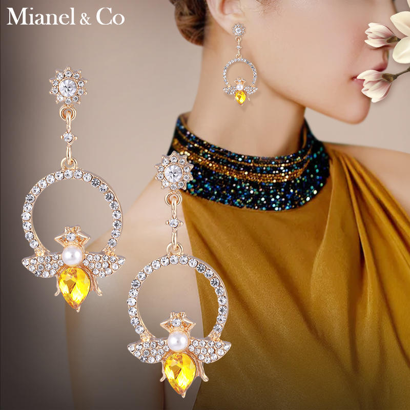 ต่างหู ตุ้มหูแฟชั่น By Mianel &Co