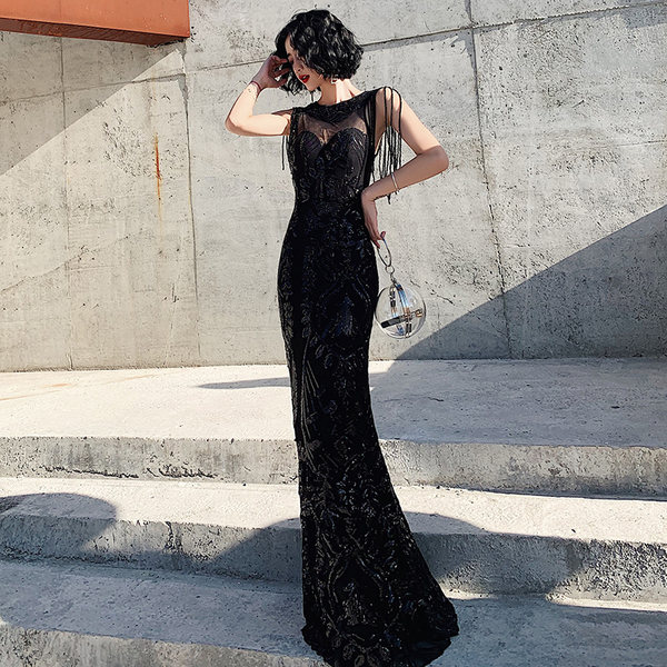 ชุดราตรี ชุดราตรีสวยหรู แบบ ทันสมัย Evening dress