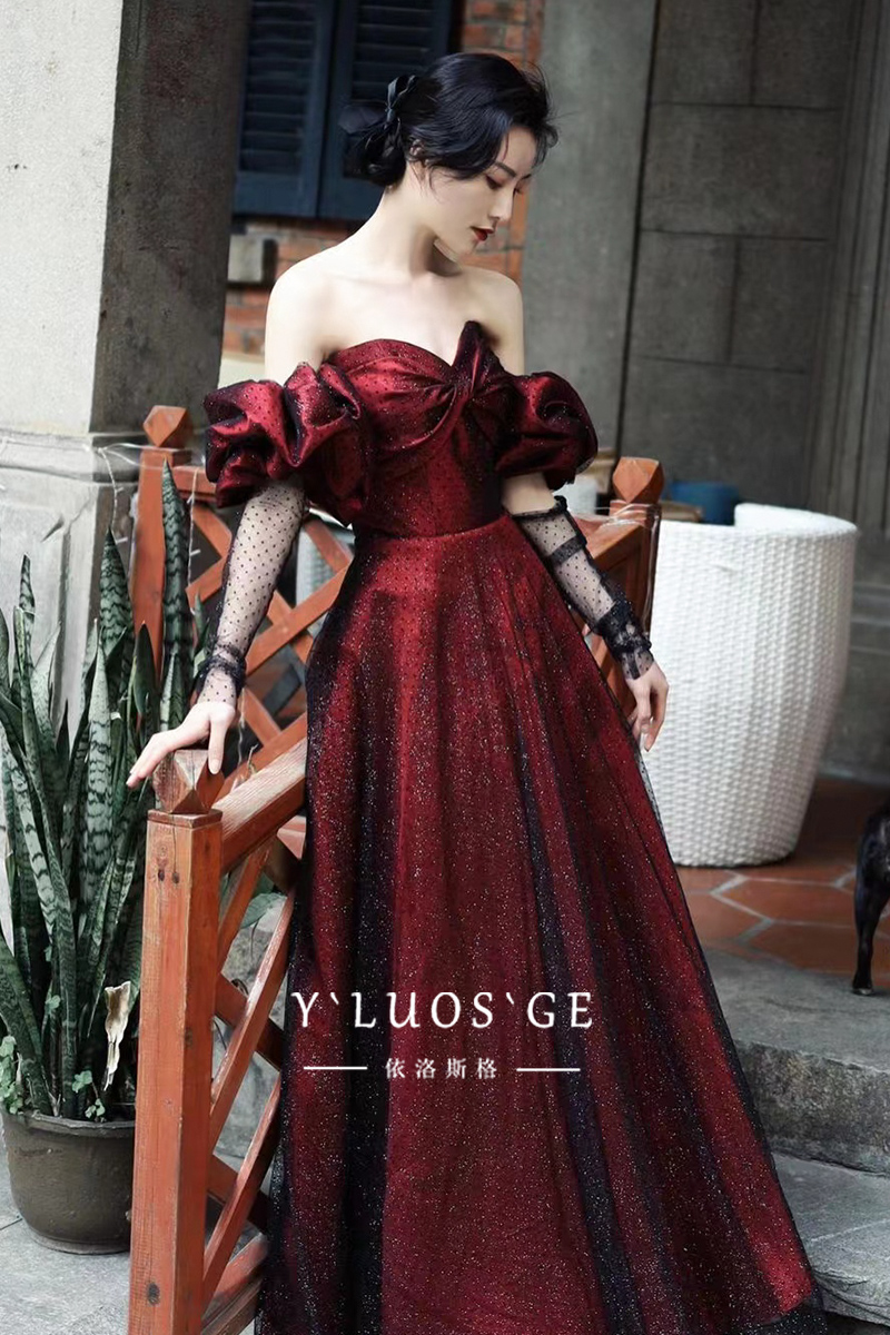 ชุดราตรี ชุดราตรีสวยหรู แบบ ทันสมัย Evening dress