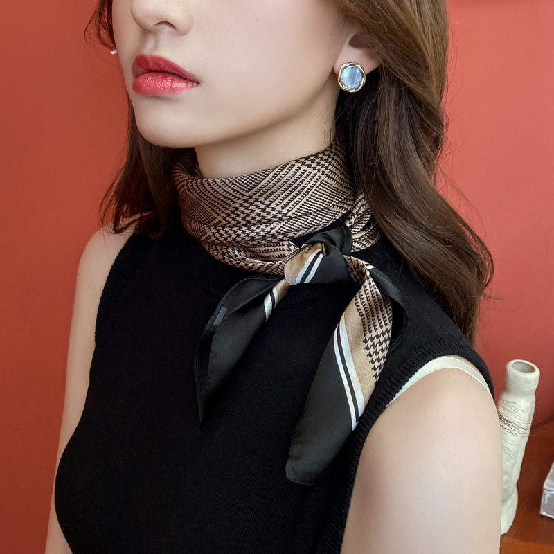 ผ้าพันคอ ผ้าคลุมไหล่