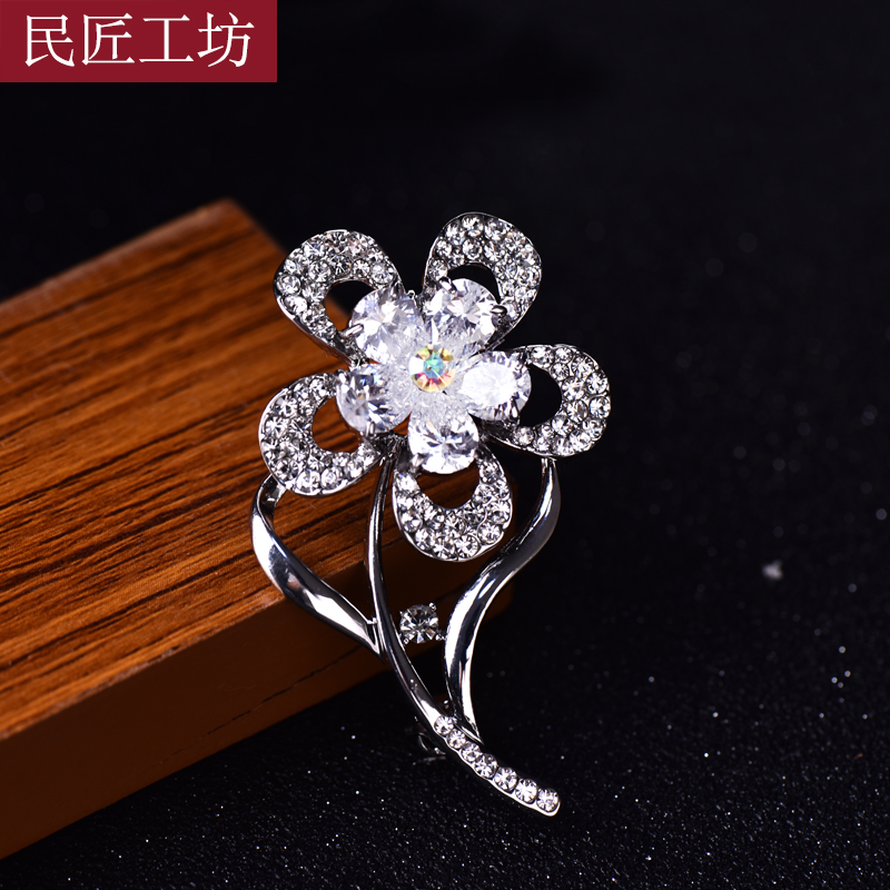 เข็มกลัด เข็มกลัดสวยๆ เข็มกลัดติดเสื้อ Brooch