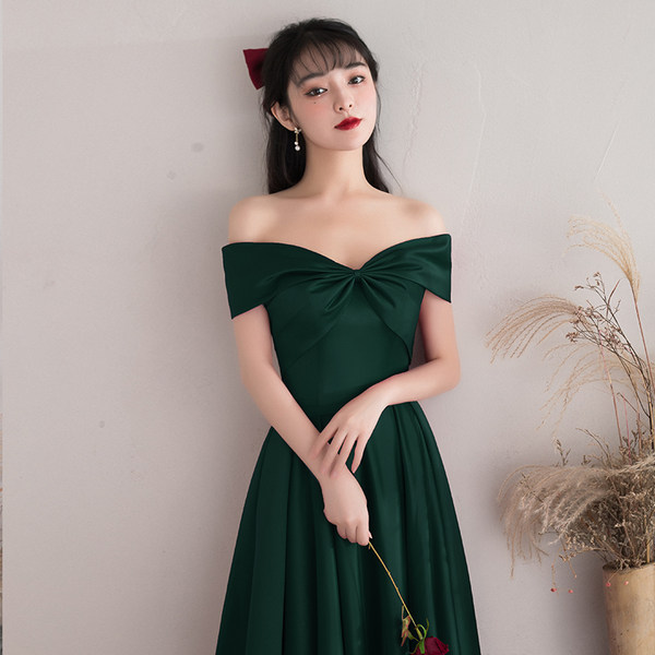 ชุดราตรี ชุดราตรีสวยหรู แบบ ทันสมัย Evening dress