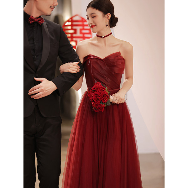 ชุดราตรี ชุดราตรีสวยหรู แบบ ทันสมัย Evening dress