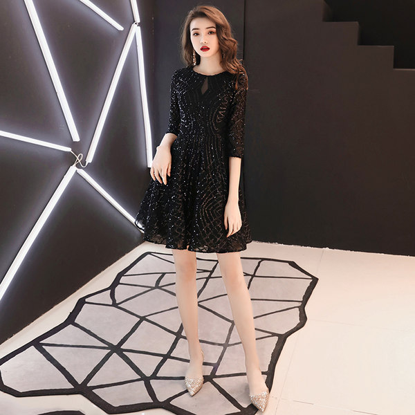 ชุดราตรี ชุดราตรีสวยหรู แบบ ทันสมัย Evening dress
