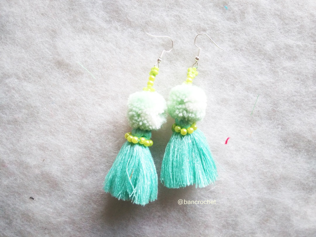 ต่างหูถักโครเชต์ crochet earrings สีเขียว 4 นิ้ว