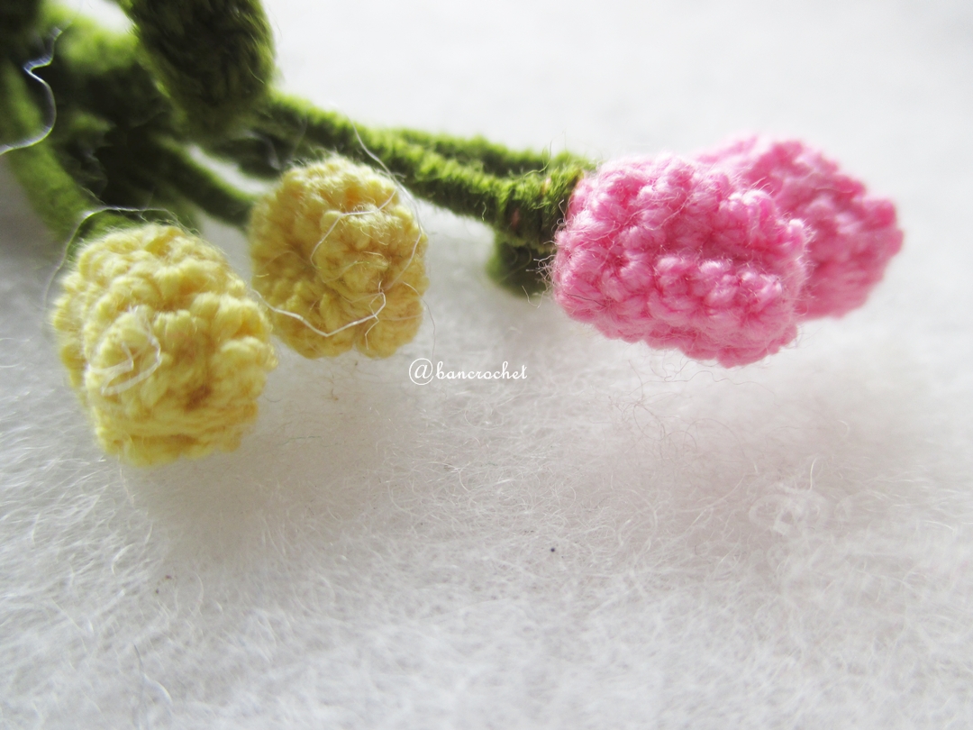 ดอกทิวลิปจิ๋วถักโครเชต์ Mini Tulip flowers crochet