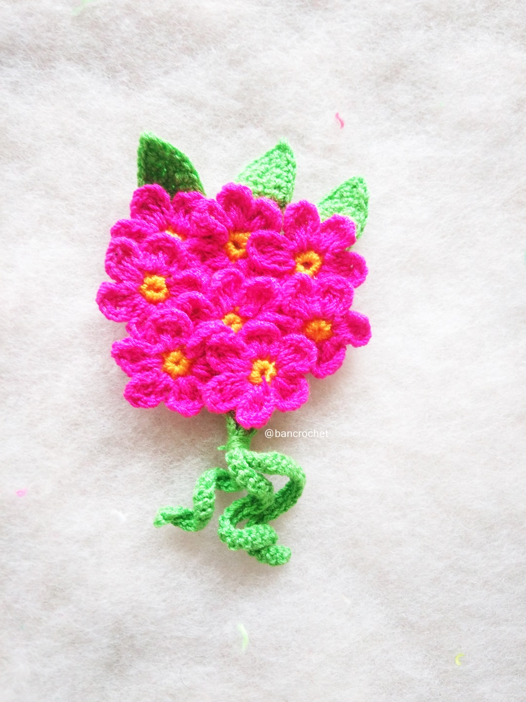 ช่อดอกไม้จิ๋วถักโครเชต์ Mini flower bouquet crochet สีบานเย็น 5 นิ้ว