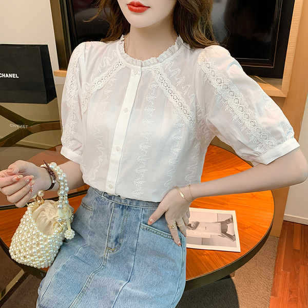 เสื้อลูกไม้ แขนสั้น