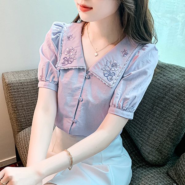 เสื้อลูกไม้ แขนสั้น