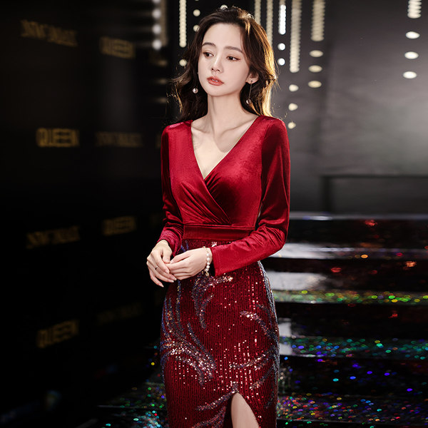 ชุดราตรี ชุดราตรีสวยหรู แบบ ทันสมัย Evening dress