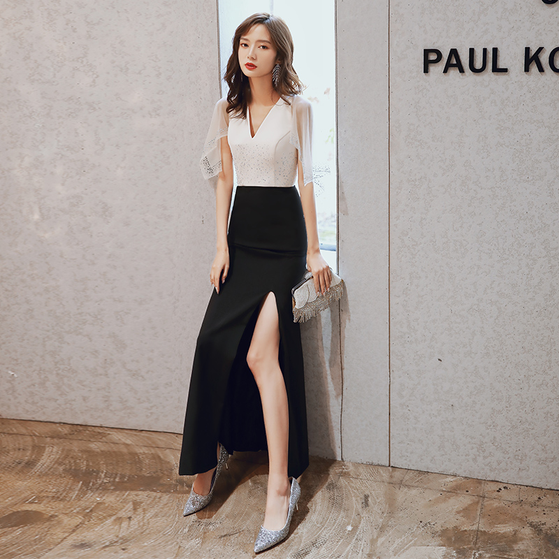 ชุดราตรี ชุดราตรีสวยหรู แบบ ทันสมัย Evening dress