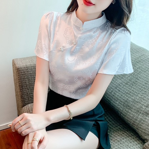เสื้อเชิ้ตแขนยาววัยรุ่น ลายสวยๆ แบรนด์ YIL AN