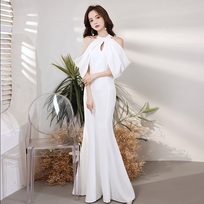 ชุดราตรี ชุดราตรีสวยหรู แบบ ทันสมัย Evening dress