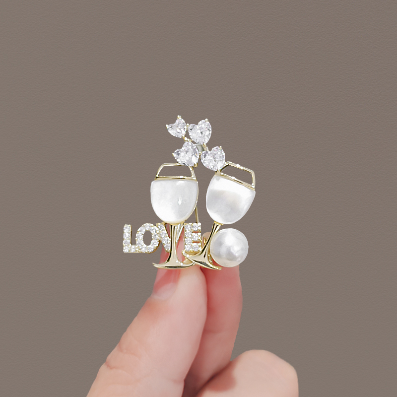 เข็มกลัด เข็มกลัดสวยๆ เข็มกลัดติดเสื้อ Brooch