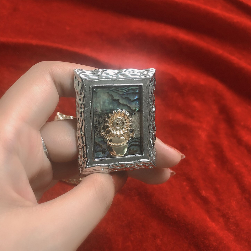 เข็มกลัด เข็มกลัดสวยๆ เข็มกลัดติดเสื้อ Brooch