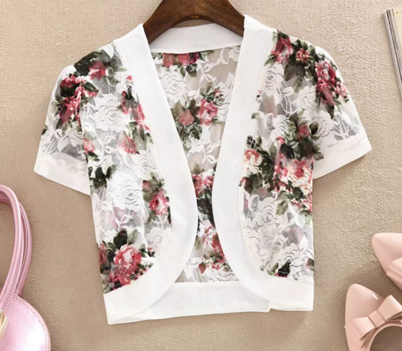 เสื้อคลุมผู้หญิง เสื้อคลุมผ้าตะข่าย ซีทรู ดีไซน์ ลายกุหลาบ หวาน ๆ สีขาว สีดำ เสื้อคลุมแขนสั้น แขนยาว 112883