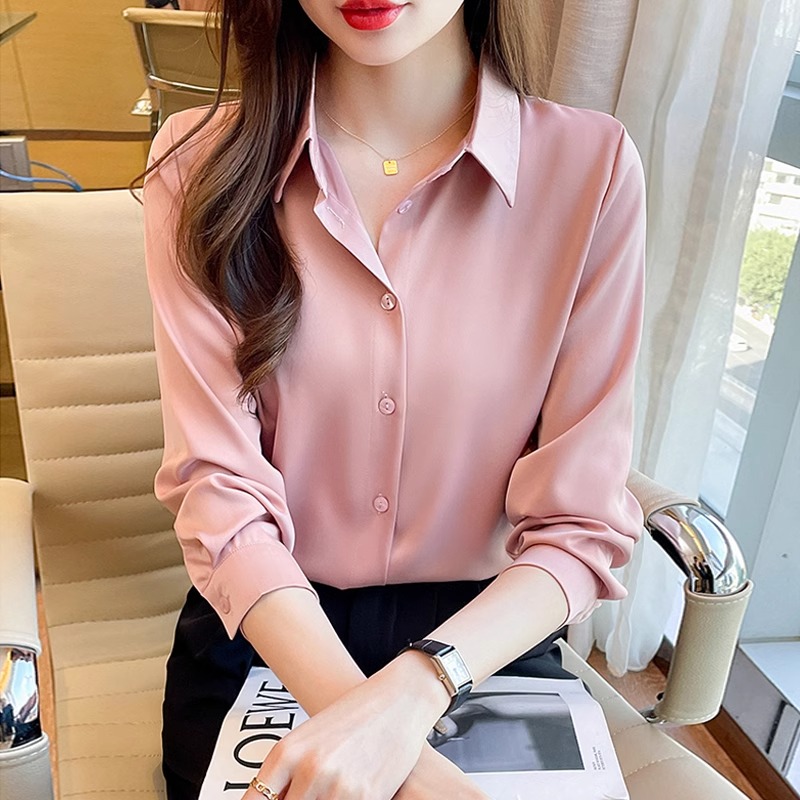 เสื้อเชิ้ตผู้หญิงใส่ทํางาน 390 บาทต่อชิ้น ฟรีค่าจัดส่ง