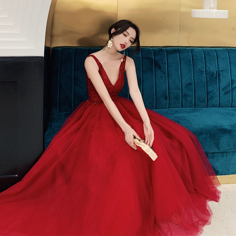 ชุดราตรี ชุดราตรีสวยหรู แบบ ทันสมัย Evening dress