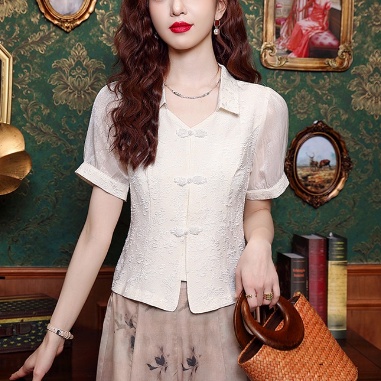 เสื้อเชิ้ตผู้หญิงใส่ทํางาน 390 บาทต่อชิ้น ฟรีค่าจัดส่ง