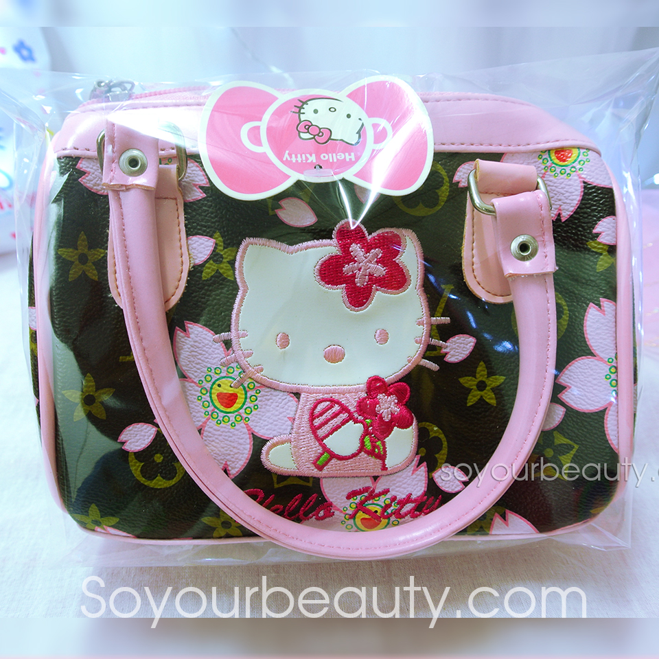 กระเป๋าคิตตี้โชคดี Hello Kitty Lucky Bag ทรงหิ้วใบเล็ก