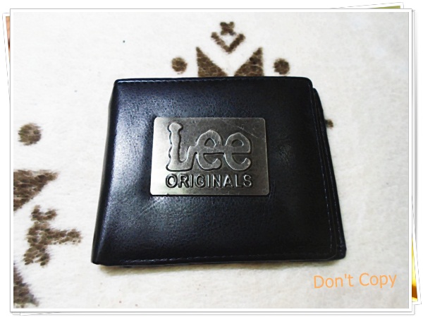 กระเป๋าสตางค์ lee สีดำป้ายเหล็กสีเงิน L004