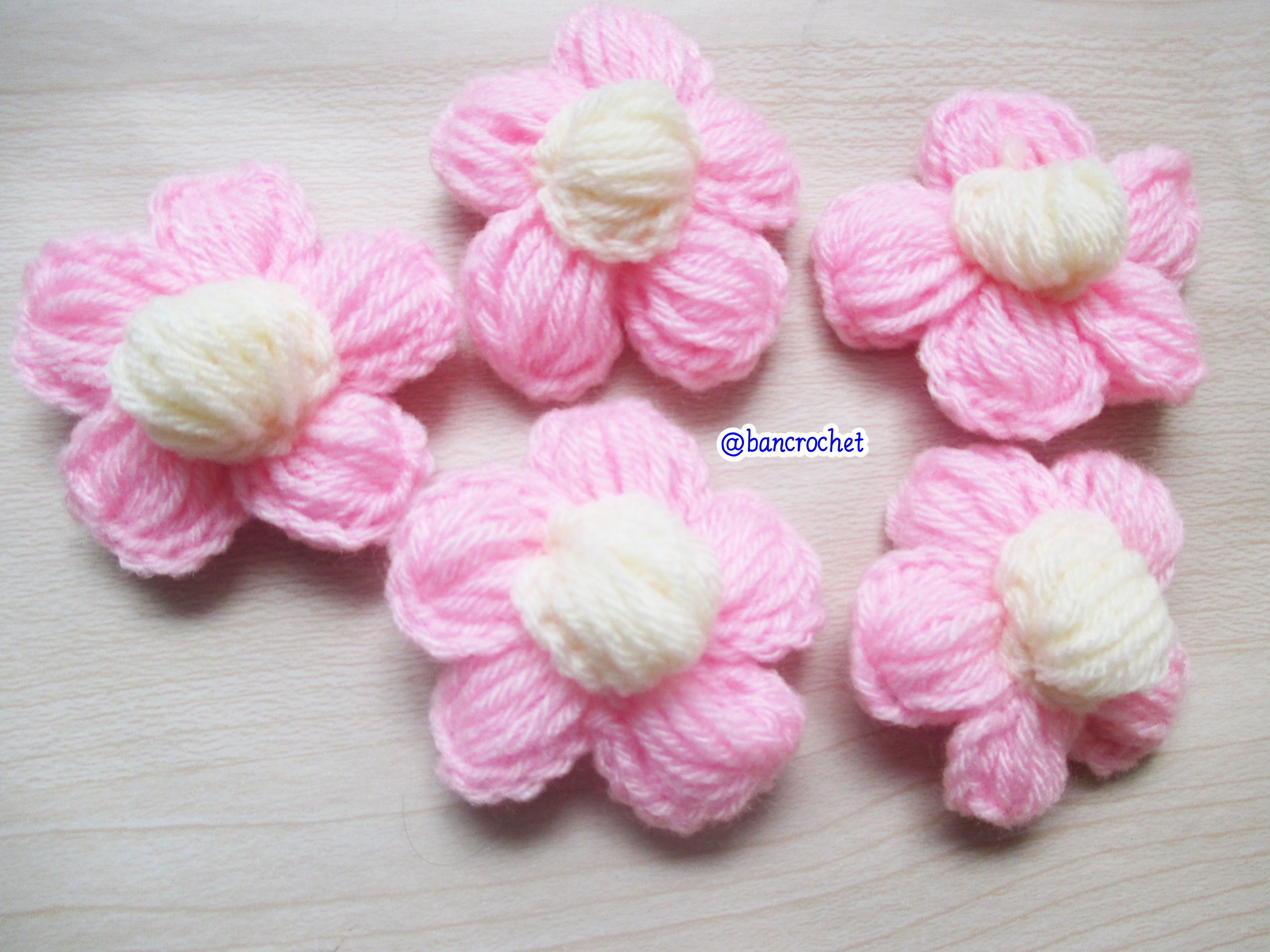 Bancrochet ดอกไม้ถักโครเชต์ฟูๆ crochet Flowers หลากสี 5 cm