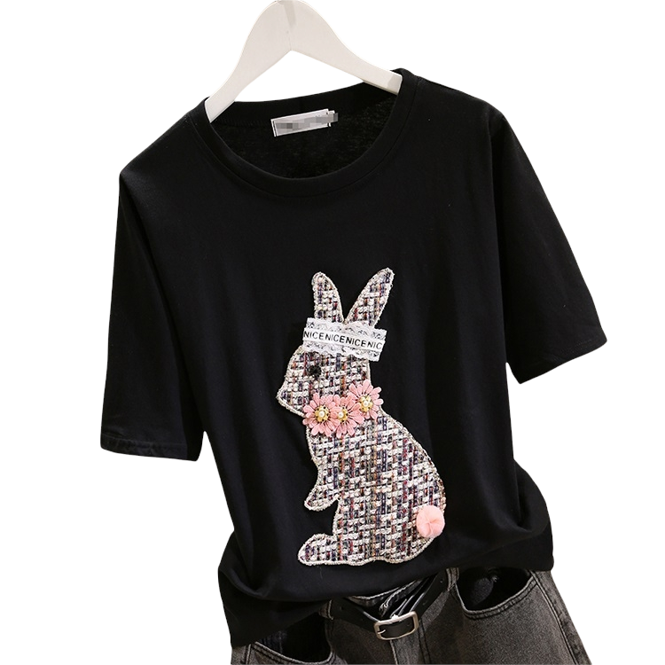 Blouse3787 เสื้อยืดสีดำปักลายกระต่ายแต่งอะไหล่อย่างดี ไม่ใช่งานสกรีน งานดีน่ารักเวอร์ แมทช์กับขาสั้นหรือขายาวก็น่ารัก
