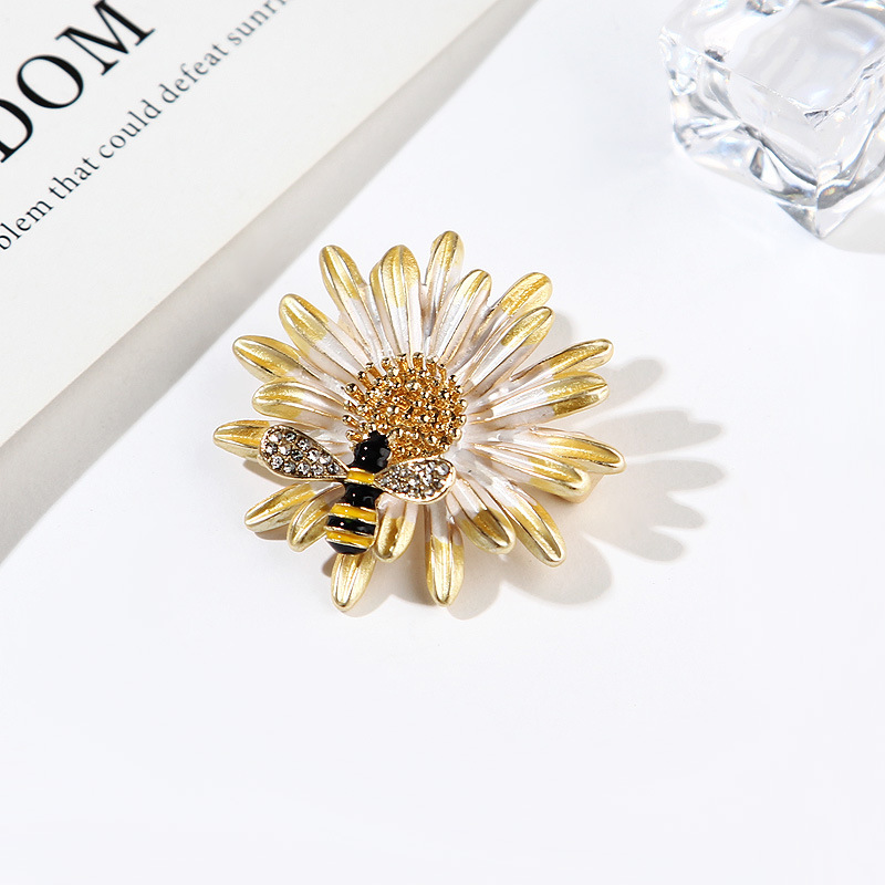 เข็มกลัด เข็มกลัดสวยๆ เข็มกลัดติดเสื้อ Brooch