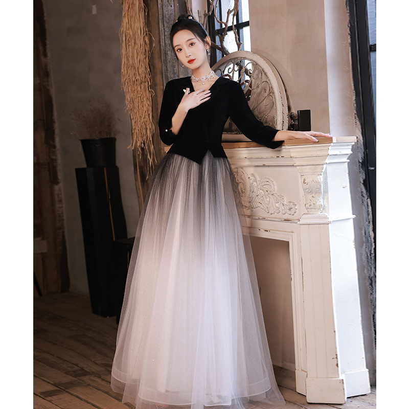 ชุดราตรี ชุดราตรีสวยหรู แบบ ทันสมัย Evening dress