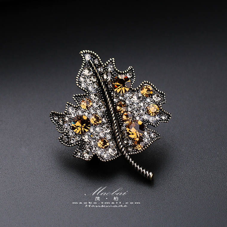 เข็มกลัด เข็มกลัดสวยๆ เข็มกลัดติดเสื้อ Brooch