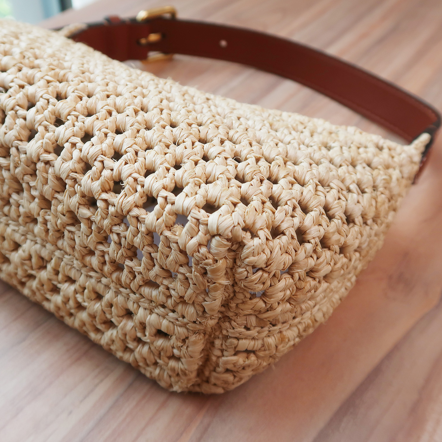 LV Natural Tan Raffia Hills Pochette (พารากอน 8 วัน)