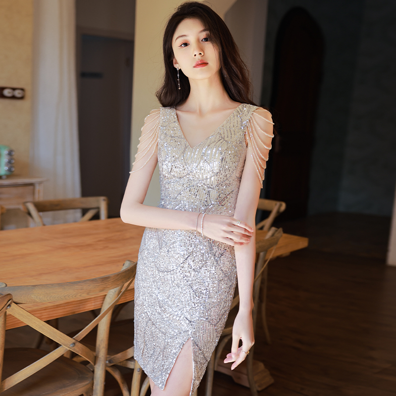 ชุดราตรี ชุดราตรีสวยหรู แบบ ทันสมัย Evening dress