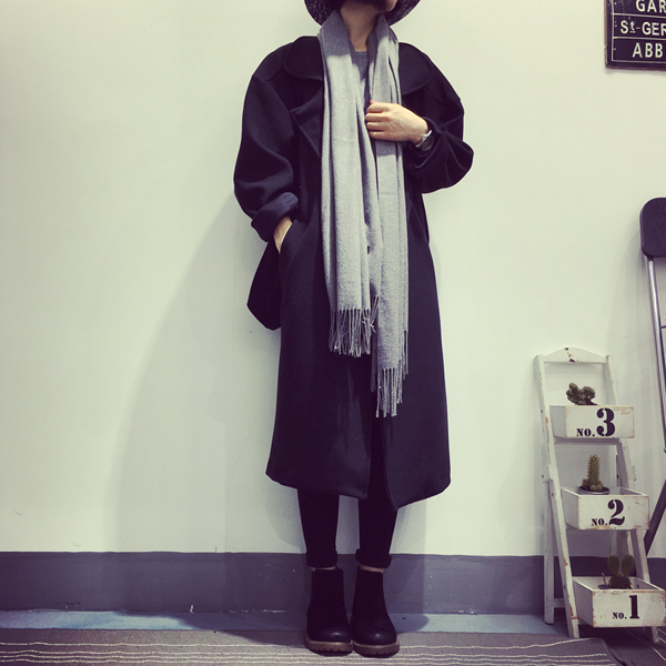 เสื้อโค้ทกันหนาว สไตล์เกาหลี ตัวโคล่ง สีดำ ผ้าสำลีเนื้อไม่หนามาก บุซับในกันลม ใครชอบแนวๆ แนะนำตัวนี้เลยจ้า same pic