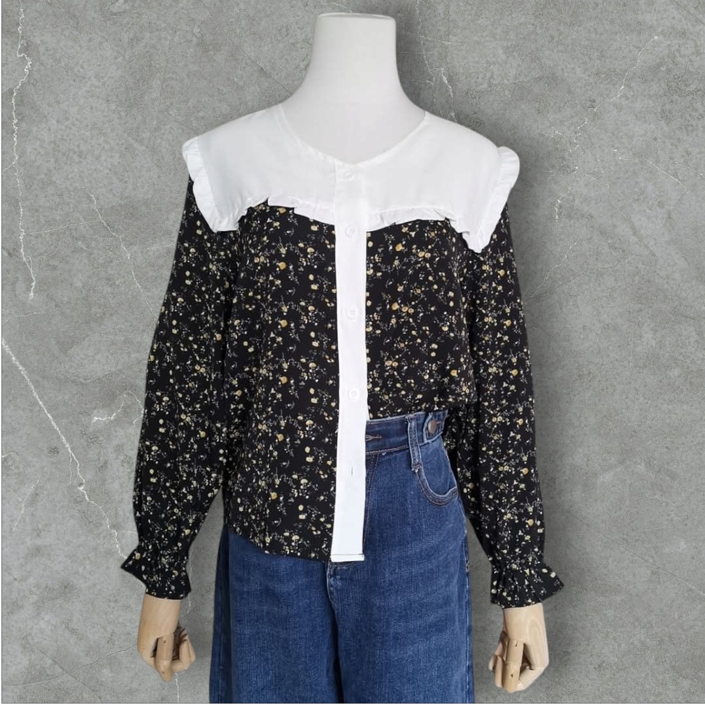 Blouse4039 เสื้อชีฟองลายดอกไม้สีดำช่วงอกสีขาว แขนยาวระบายข้อมือ กระดุมผ่าหน้าใส่ง่าย ผ้าชีฟองเกรดพรีเมียมเนื้อดีหนานุ่มใส่สบายไม่ร้อนไม่ยับง่าย งานสวยแมทช์ง่าย ใส่กับอะไรก็เข้า ใส่เที่ยว/ใส่ทำงานได้