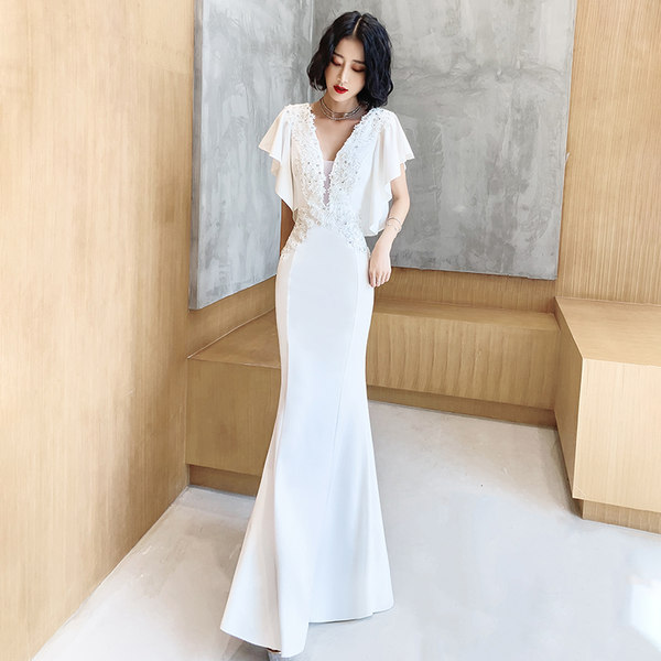 ชุดราตรี ชุดราตรีสวยหรู แบบ ทันสมัย Evening dress
